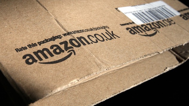 Amazon Delivery Driver Gets Caught Stealing on Hidden Camera